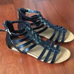 Black sandals by Soda
